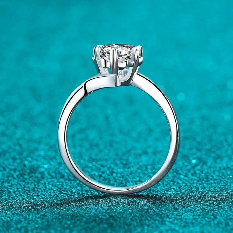925 Sterling Silver Ring with 1 Carat Moissanite | Brighter Than a Diamond