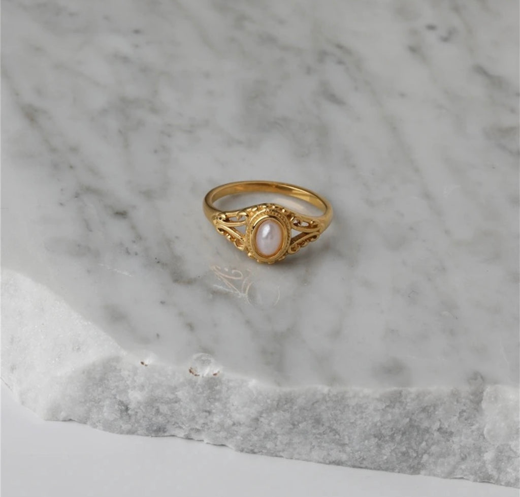 Vintage Pearl - 18K Gold Plated
