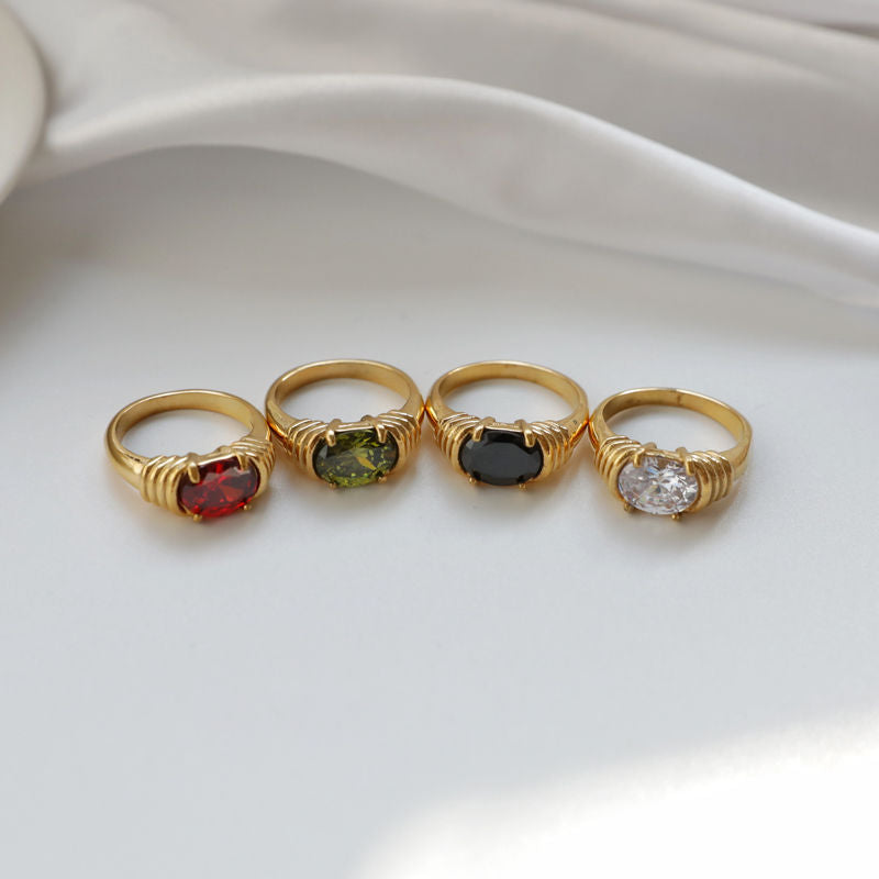 Vintage Crystal Ring - 18K Gold Plated