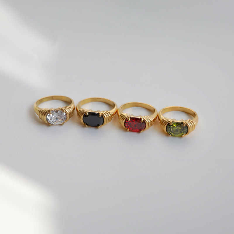 Vintage Crystal Ring - 18K Gold Plated