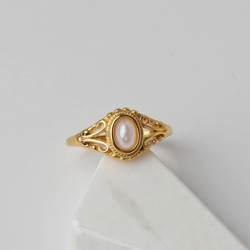 Vintage Pearl - 18K Gold Plated